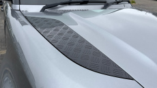 Land Rover Defender 3.0 D200 SE 110 5dr Auto Diesel Estate